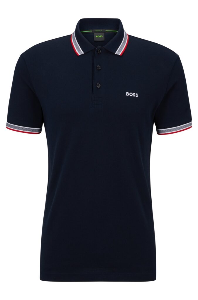 Hugo Boss Poloshirt Dunkelblau Weiss: Marinefarbenes Kurzarm-Polo mit geknöpftem Kragen, rot-weißem Besatz und "BOSS"-Logo auf der Brust - ein zeitloser, klassischer Stil.